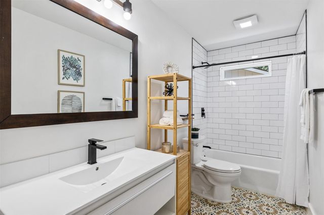 9228 Partridge CIR, Austin, TX 78758