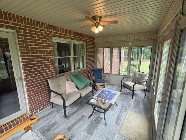 2465 Bybee Chapel Rd, Rock Island, TN 38581