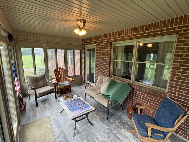 2465 Bybee Chapel Rd, Rock Island, TN 38581