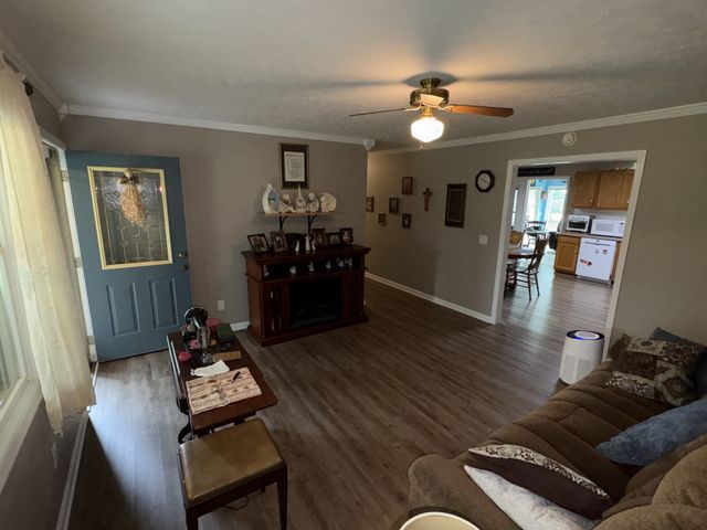 2465 Bybee Chapel Rd, Rock Island, TN 38581