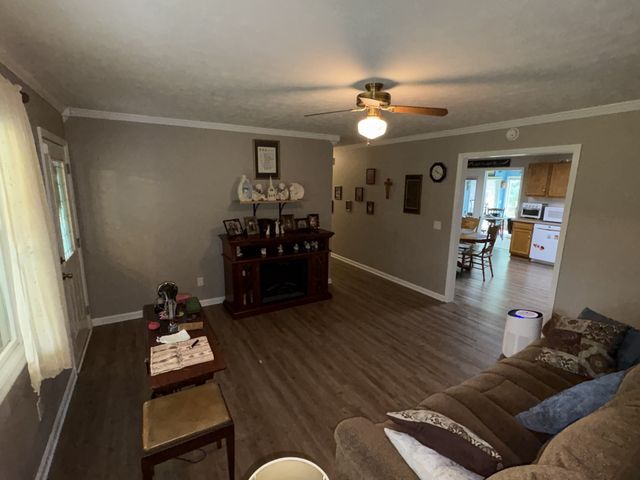 2465 Bybee Chapel Rd, Rock Island, TN 38581