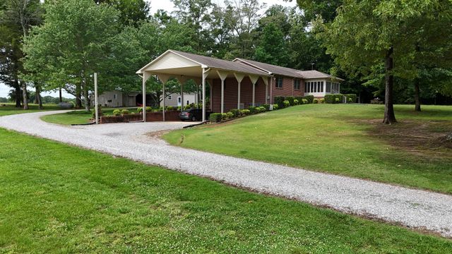 2465 Bybee Chapel Rd, Rock Island, TN 38581