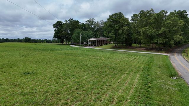 2465 Bybee Chapel Rd, Rock Island, TN 38581