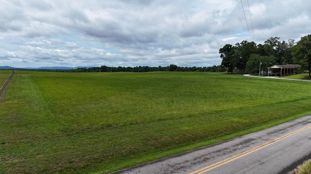 2465 Bybee Chapel Rd, Rock Island, TN 38581