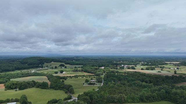 2465 Bybee Chapel Rd, Rock Island, TN 38581
