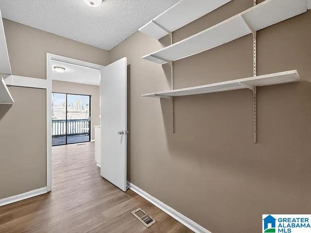 3031 APPLE VALLEY LANE, Birmingham, AL 35215