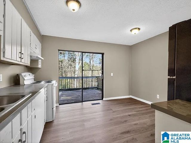 3031 APPLE VALLEY LANE, Birmingham, AL 35215