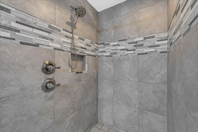 1106 Scenic Drive, Granbury, TX 76048