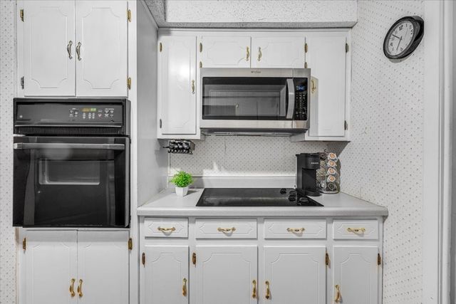 1106 Scenic Drive, Granbury, TX 76048