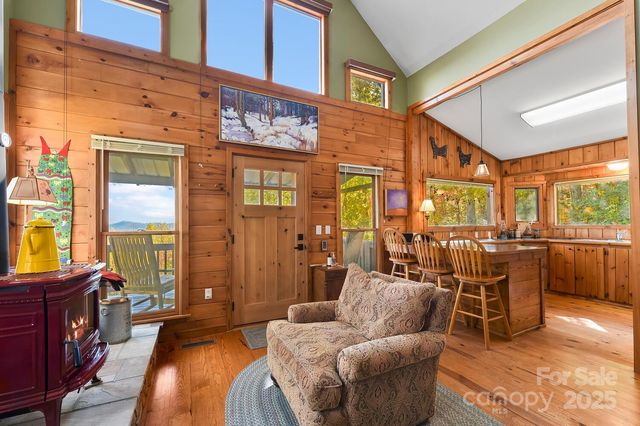 121 Pairofdice Way, Lake Lure, NC 28746