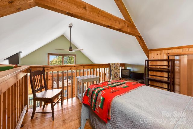 121 Pairofdice Way, Lake Lure, NC 28746