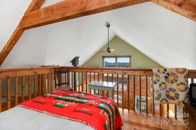 121 Pairofdice Way, Lake Lure, NC 28746