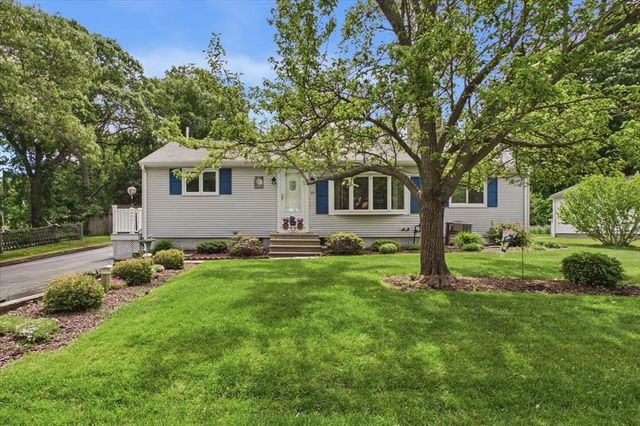 13 Thrush Ave, Plymouth, MA 02360