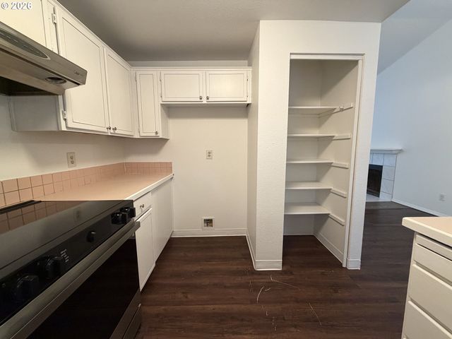 845 Se 8TH St, Gresham, OR 97080