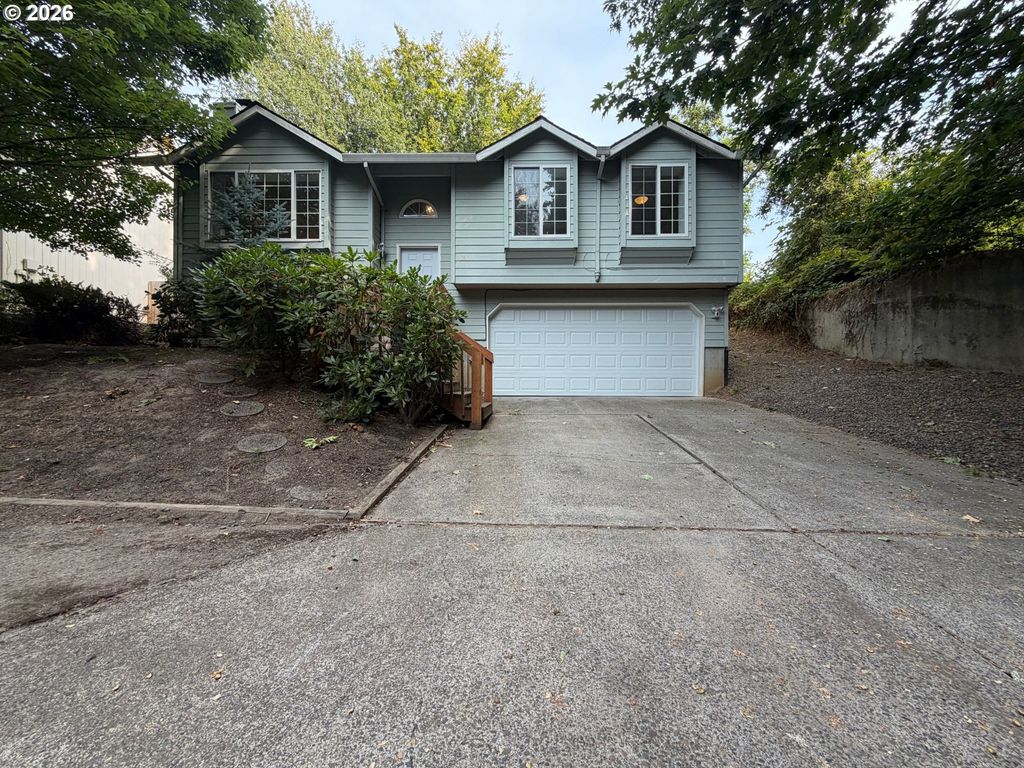 845 Se 8TH St, Gresham, OR 97080