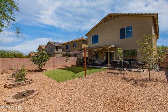 860 W Placita El Cauce Rico, Green Valley, AZ 85614