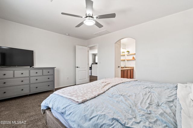 860 W Placita El Cauce Rico, Green Valley, AZ 85614