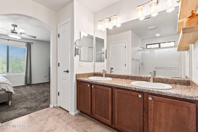 860 W Placita El Cauce Rico, Green Valley, AZ 85614