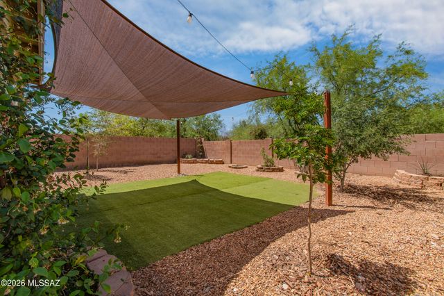860 W Placita El Cauce Rico, Green Valley, AZ 85614