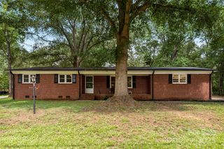 301 Oak Avenue, Shelby, NC 28152