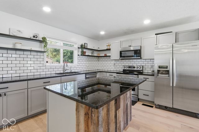 2814 W Walnut Drive, Greenfield, IN 46140