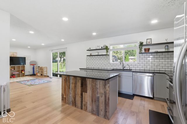 2814 W Walnut Drive, Greenfield, IN 46140
