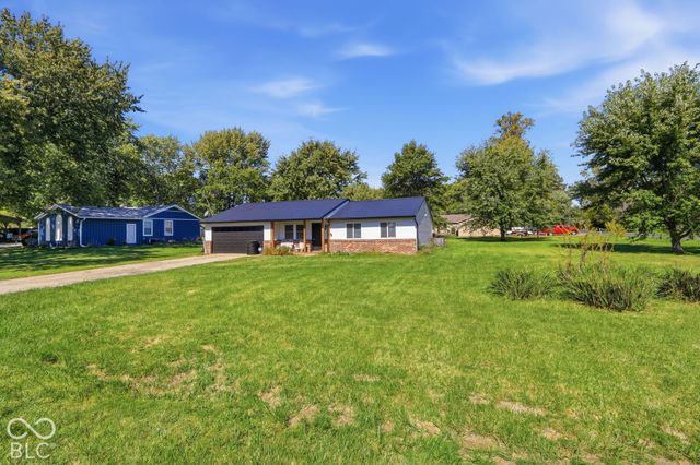2814 W Walnut Drive, Greenfield, IN 46140