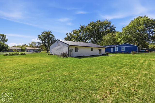 2814 W Walnut Drive, Greenfield, IN 46140