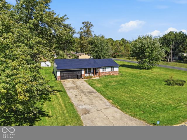2814 W Walnut Drive, Greenfield, IN 46140