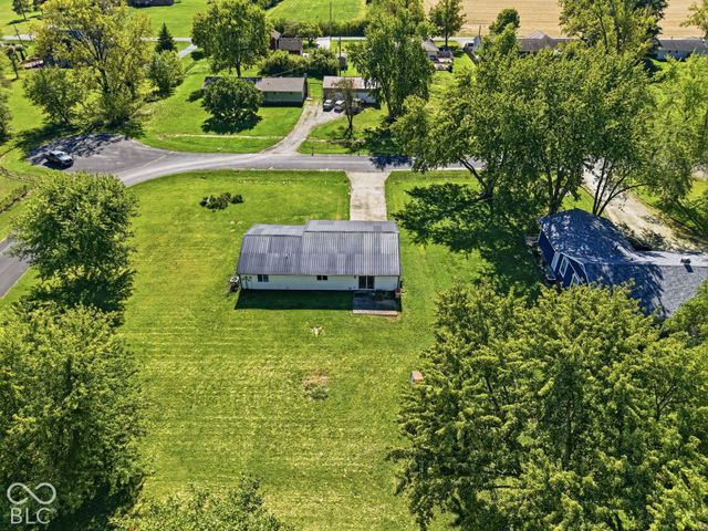 2814 W Walnut Drive, Greenfield, IN 46140