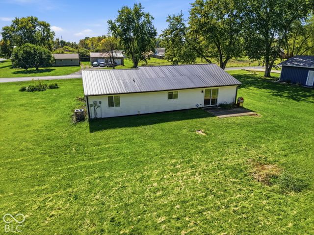 2814 W Walnut Drive, Greenfield, IN 46140