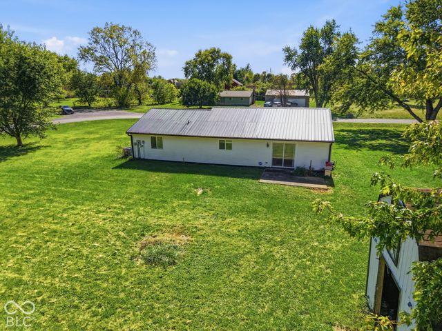 2814 W Walnut Drive, Greenfield, IN 46140