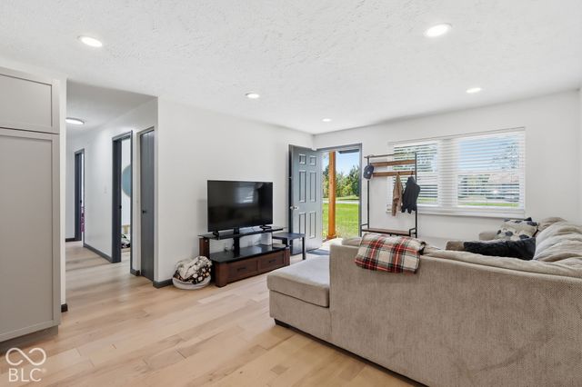 2814 W Walnut Drive, Greenfield, IN 46140