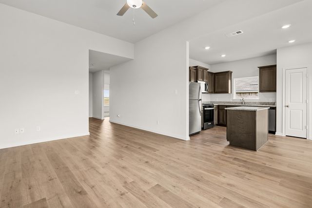 210 Julian Davis Drive, Venus, TX 76084