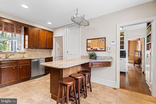 764 GLEN RD, Jenkintown, PA 19046