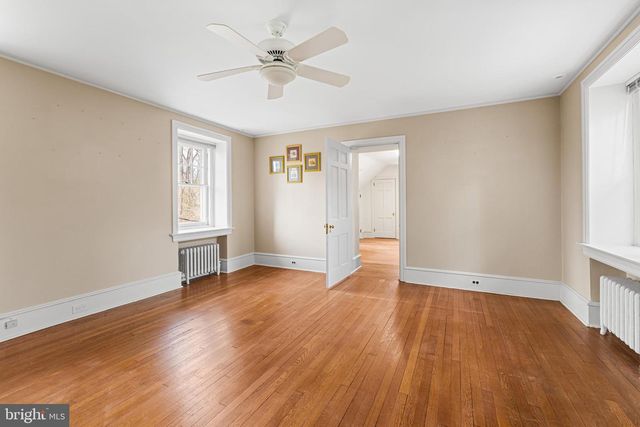 764 GLEN RD, Jenkintown, PA 19046