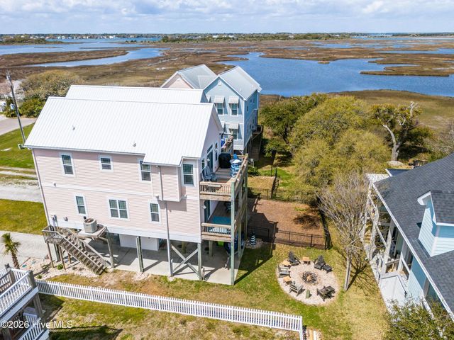 208-2 Gysgt D W Boatman Drive 2, N Topsail Beach, NC 28460