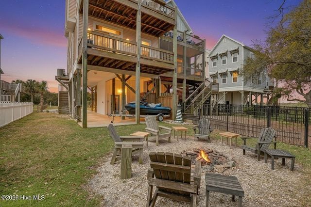 208-2 Gysgt D W Boatman Drive 2, N Topsail Beach, NC 28460