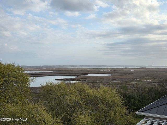 208-2 Gysgt D W Boatman Drive 2, N Topsail Beach, NC 28460