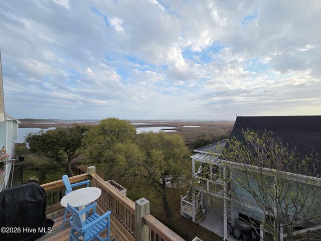 208-2 Gysgt D W Boatman Drive 2, N Topsail Beach, NC 28460
