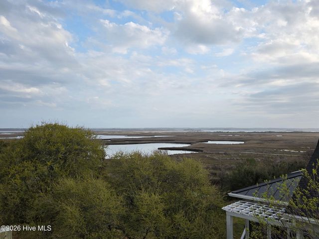 208-2 Gysgt D W Boatman Drive 2, N Topsail Beach, NC 28460