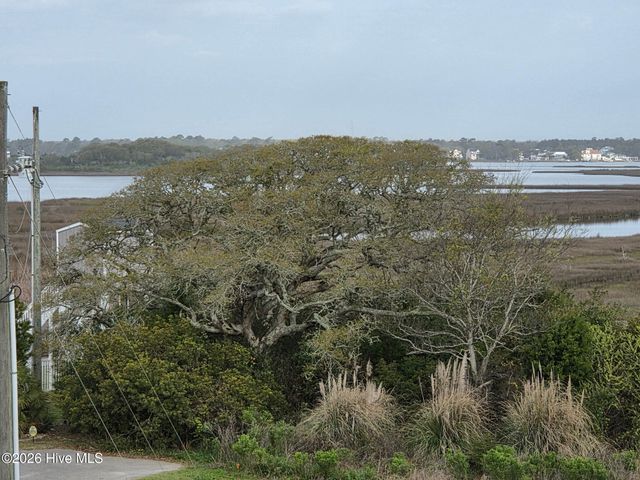 208-2 Gysgt D W Boatman Drive 2, N Topsail Beach, NC 28460