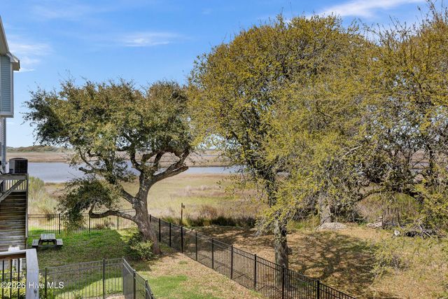 208-2 Gysgt D W Boatman Drive 2, N Topsail Beach, NC 28460