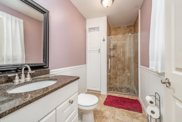 3 Son Ct, Valley Center, KS 67147