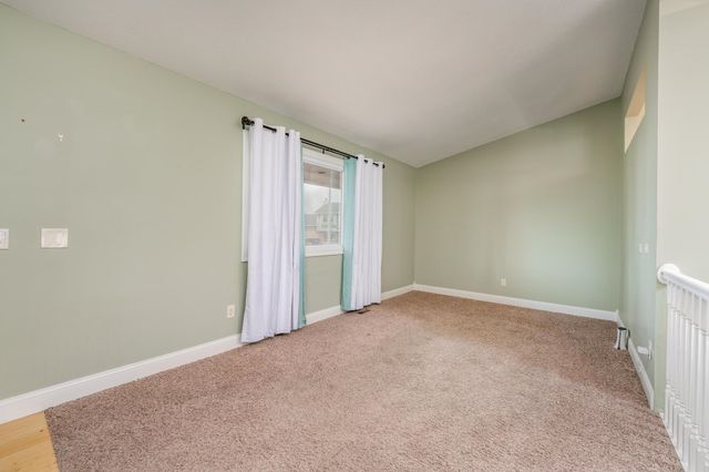 3 Son Ct, Valley Center, KS 67147