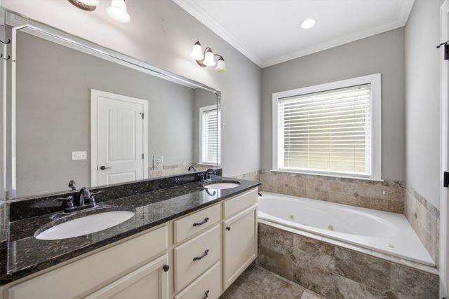 8867 Skybrook Drive, Ooltewah, TN 37363