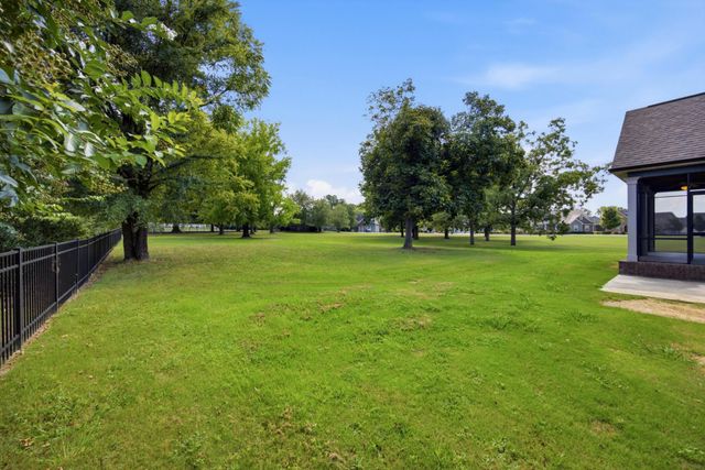 8867 Skybrook Drive, Ooltewah, TN 37363