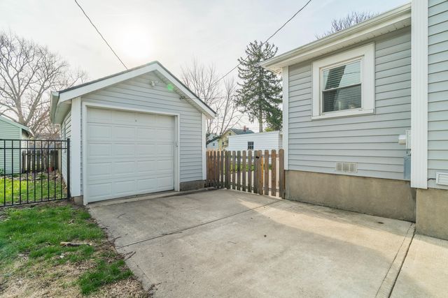 303 S Ridge Avenue 303 S Ridge Avenue, Troy, OH 45373