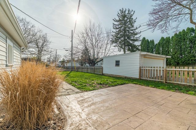303 S Ridge Avenue 303 S Ridge Avenue, Troy, OH 45373