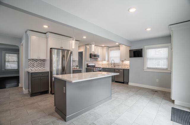 303 S Ridge Avenue 303 S Ridge Avenue, Troy, OH 45373